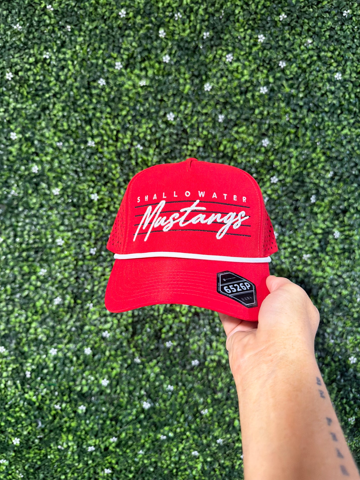 RETRO MUSTANGS - HAT