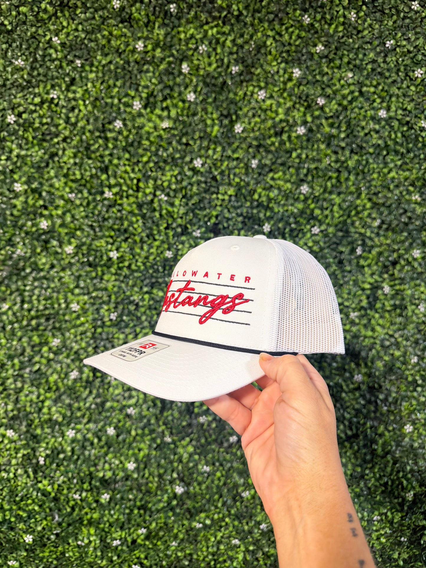 RETRO MUSTANGS - HAT